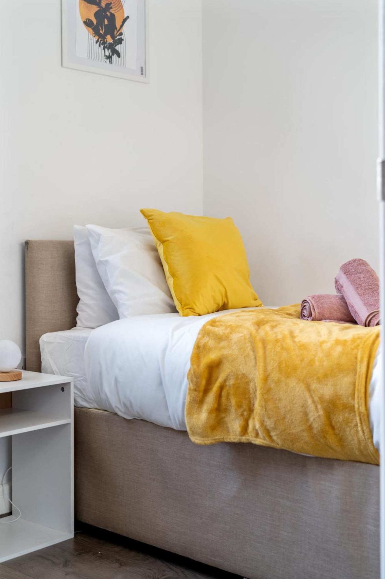 7Nights Reserve L Modern House Near City Center Sleeps 6 With Free Parking L By Zen Nights Short Lets & Serviced Accommodations 莱切斯特 外观 照片